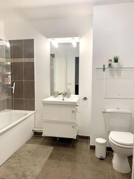 Apartamento Grand F3 A 30Mn De Paris - Terrasse + Parking Prive Saint-Ouen-l'Aumone Exterior foto